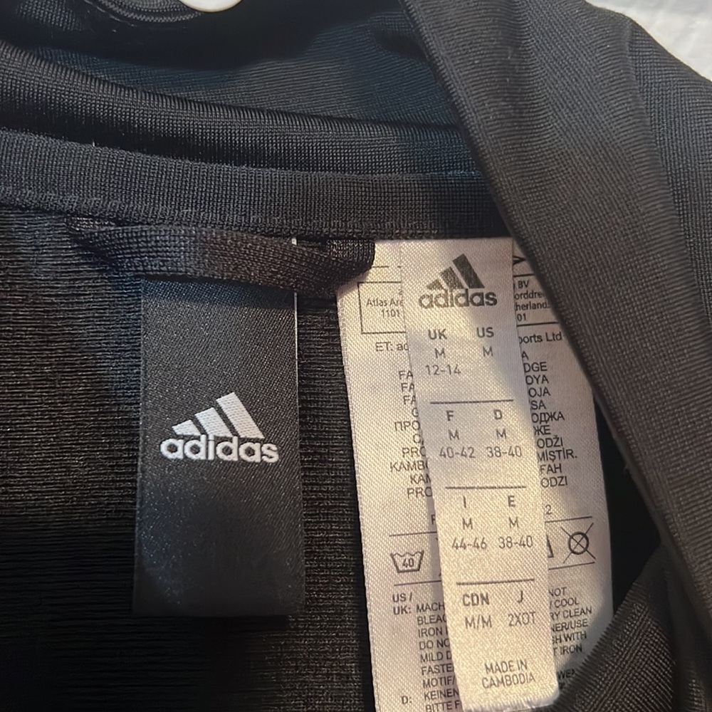 Zip up jacket - Picture 2 of 3